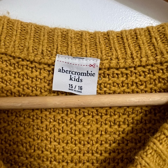 Abercrombie kids knit sweater - Picture 2 of 4